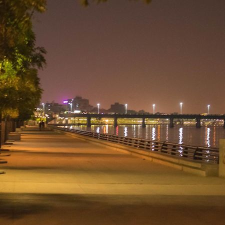 River Front Property 阿穆达巴 外观 照片