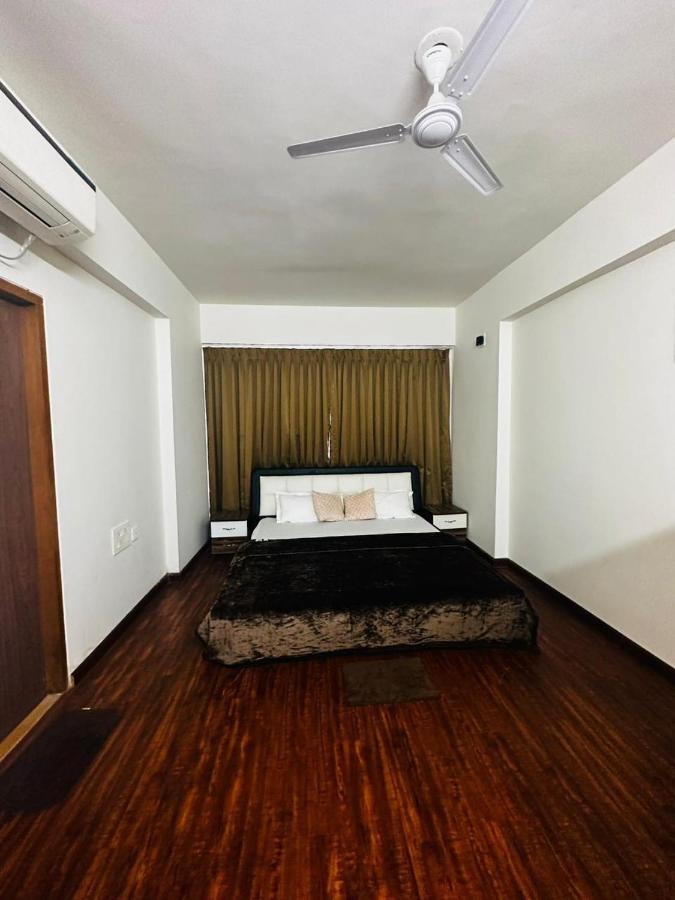 River Front Property 阿穆达巴 外观 照片